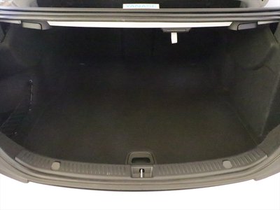 MERCEDES-BENZ E-CLASS - 10