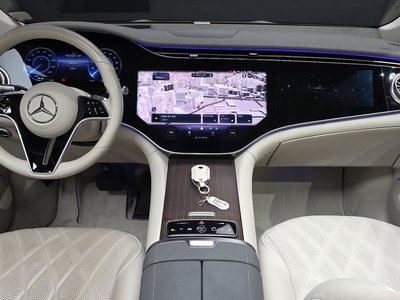 MERCEDES-BENZ EQS - 5