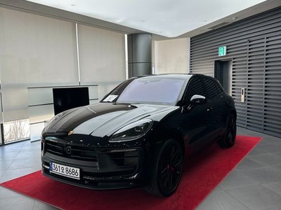 2023 Porsche MACAN — фото 1