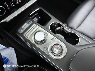 2021 GENESIS GV70 photo 9