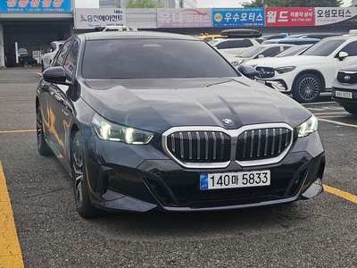 صورة 5 لـ 2025 BMW 5 SERIES