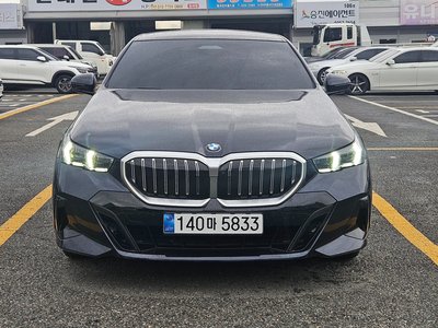 صورة 1 لـ 2025 BMW 5 SERIES