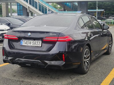 صورة 6 لـ 2025 BMW 5 SERIES