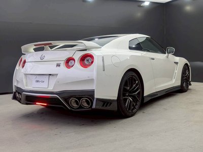 NISSAN GT-R - 5