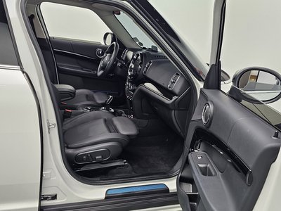 MINI COUNTRYMAN - 10