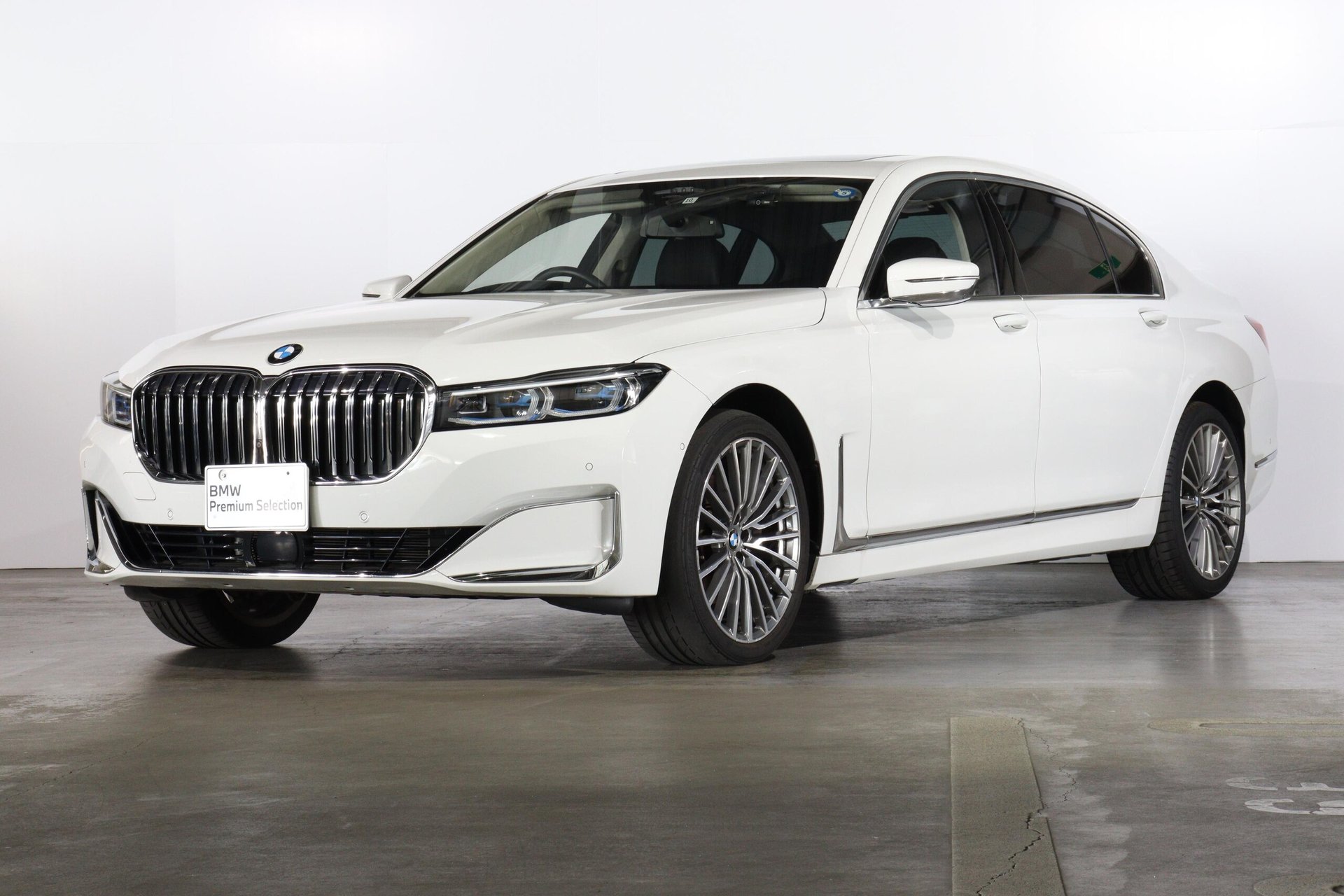 BMW 7 SERIES - View 1