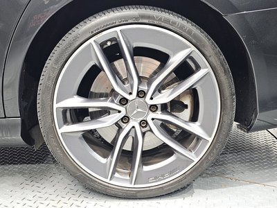 MERCEDES-BENZ E-CLASS - 8