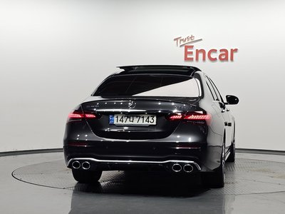 MERCEDES-BENZ E-CLASS - 4