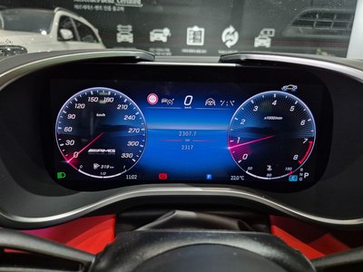 MERCEDES-BENZ GT AMG - 8