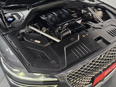 2022 Genesis GV70 photo 7