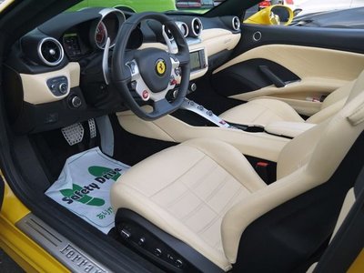 FERRARI CALIFORNIA - 4