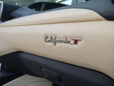 FERRARI CALIFORNIA - 8