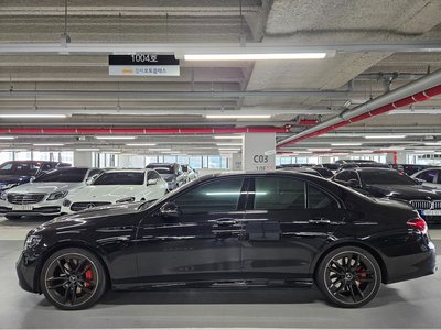 MERCEDES-BENZ E-CLASS - 3