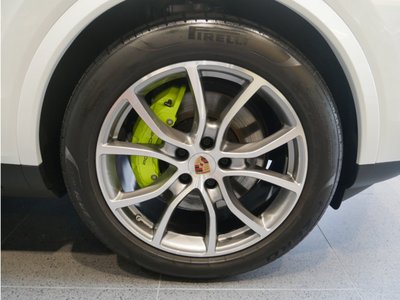 PORSCHE CAYENNE - 9