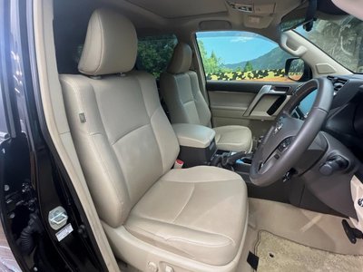 TOYOTA LAND CRUISER PRADO - 8