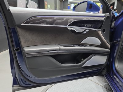 2021 AUDI A8 — миниатюра 14