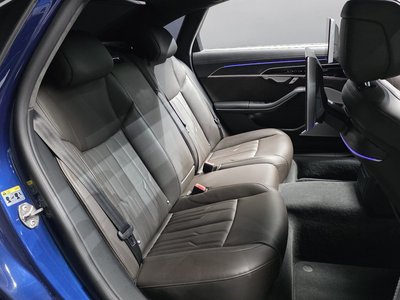2021 AUDI A8 — миниатюра 17