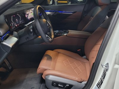 BMW 5 SERIES - 10