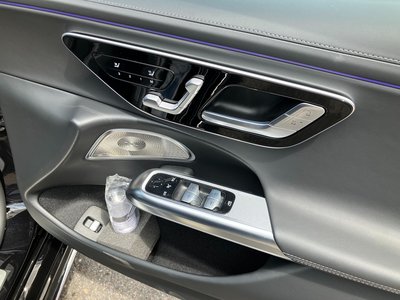 2025 Mercedes-BENZ E-CLASS 缩略图 12