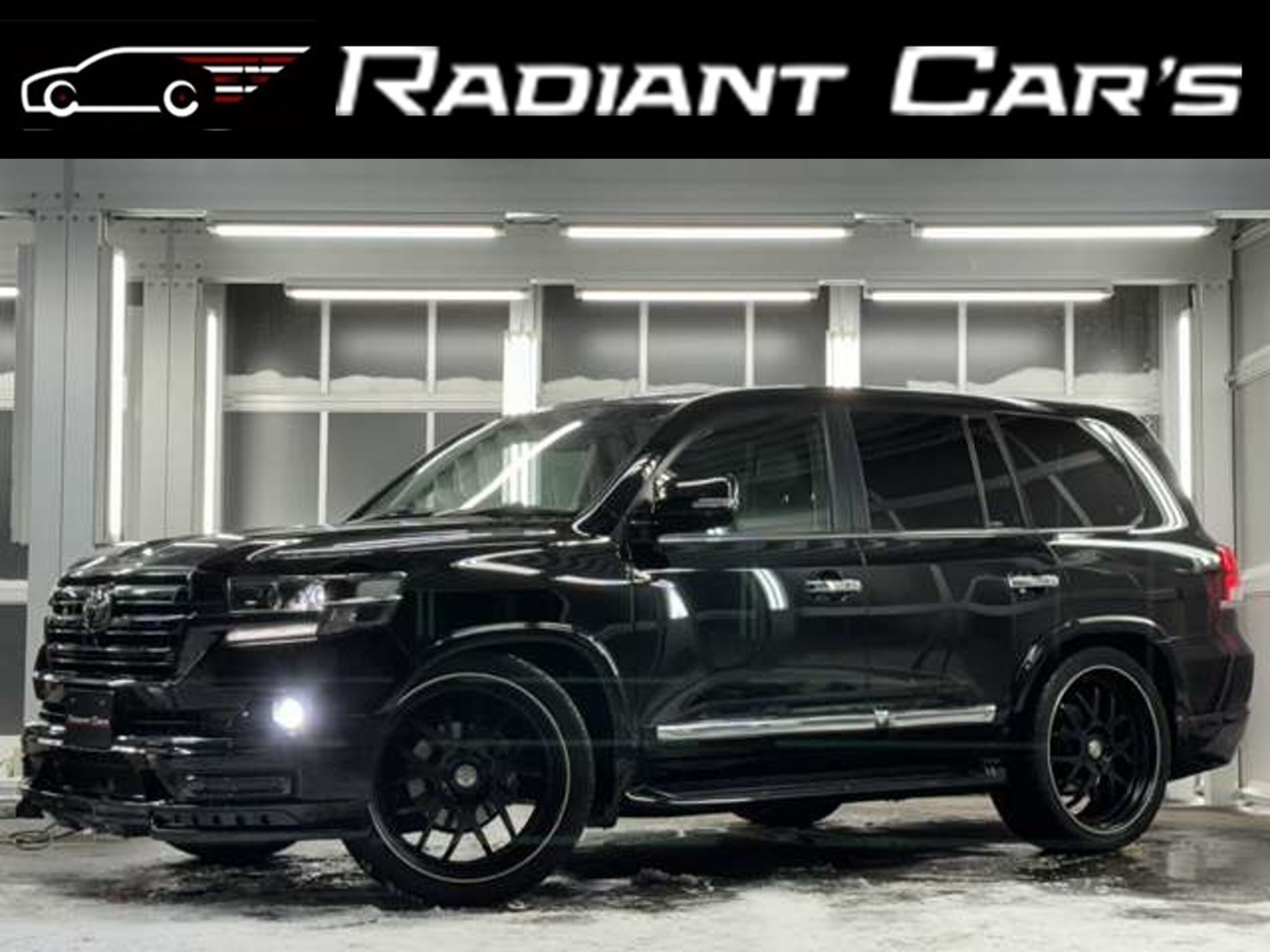 TOYOTA LAND CRUISER 200 - View 1