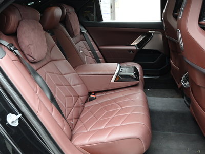 2025 BMW 7 SERIES — миниатюра 12