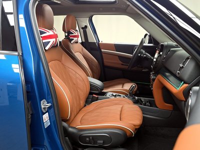 MINI COUNTRYMAN - 10