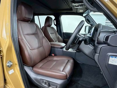 TOYOTA LAND CRUISER 250 - 5