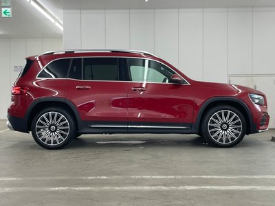 2025 Mercedes-BENZ GLB — фото 5
