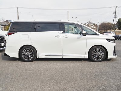 TOYOTA VELLFIRE - 9