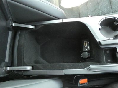 2025 Lexus IS — миниатюра 15