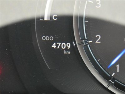 2025 Lexus IS — миниатюра 47
