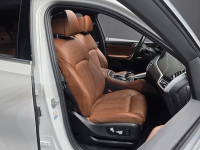2022 BMW X6 — миниатюра 12
