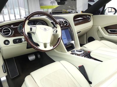 BENTLEY CONTINENTAL GT - 4