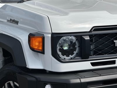 TOYOTA LAND CRUISER - 9