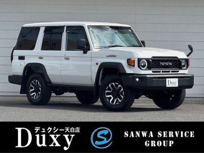 TOYOTA LAND CRUISER - 1