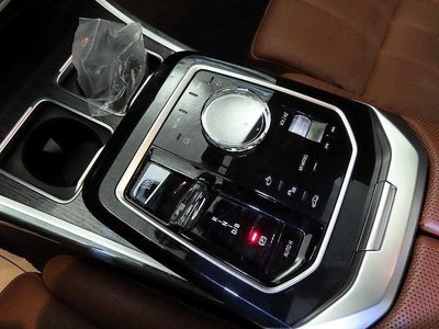 2024 BMW I7 — миниатюра 12