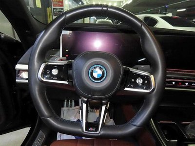 BMW I7 - 8