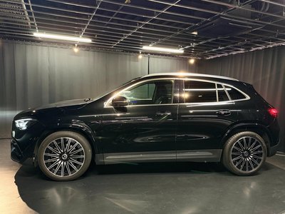 MERCEDES-BENZ GLA - 4