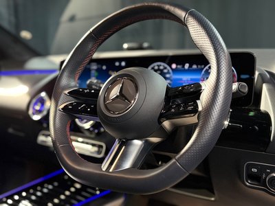 MERCEDES-BENZ GLA - 5