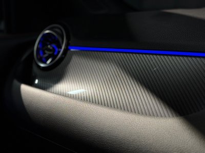 MERCEDES-BENZ GLA - 10