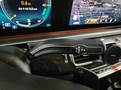 MERCEDES-BENZ GLE - 8