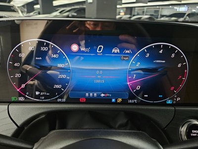 MERCEDES-BENZ E-CLASS - 8