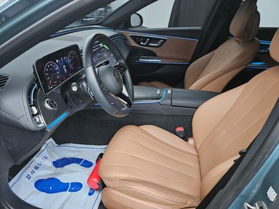 MERCEDES-BENZ E-CLASS - 10