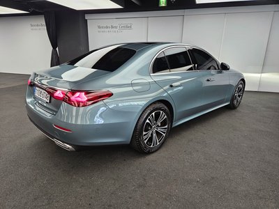 MERCEDES-BENZ E-CLASS - 5