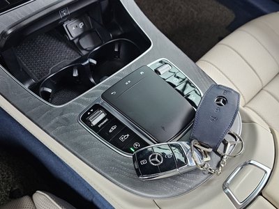 MERCEDES-BENZ E-CLASS - 9