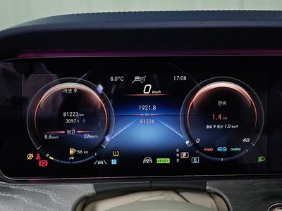 MERCEDES-BENZ E-CLASS - 8