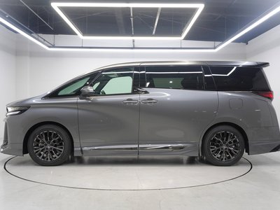 TOYOTA VELLFIRE - 8