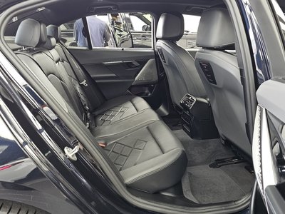 صورة مصغرة 18 لـ 2025 BMW 5 SERIES