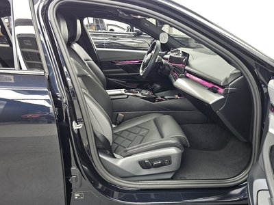صورة مصغرة 17 لـ 2025 BMW 5 SERIES