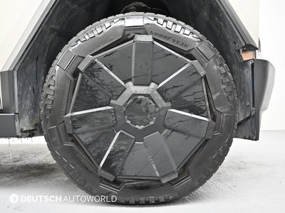 TESLA CYBERTRUCK - 6
